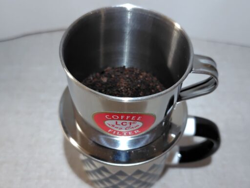 コーヒー粉を入れる