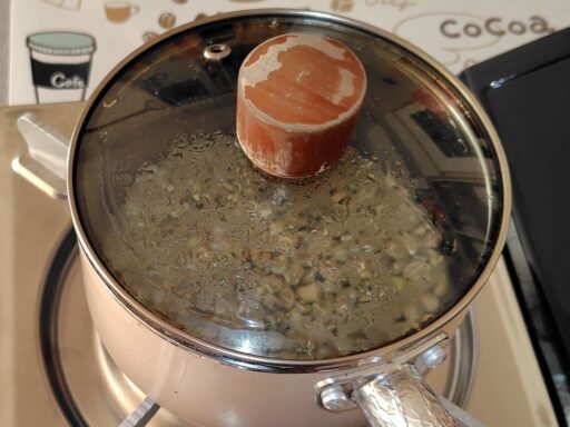 フタの内側に水滴が付く