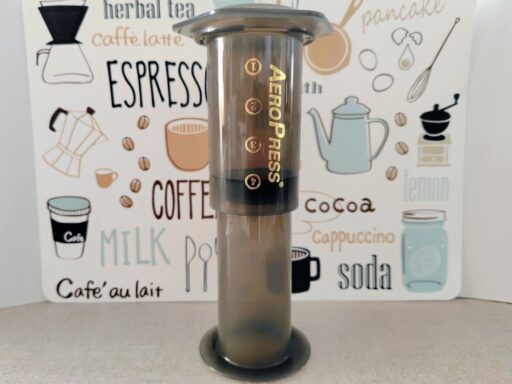 逆さまにした状態で立てる