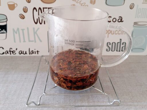 沸騰直後の熱湯を注ぐ